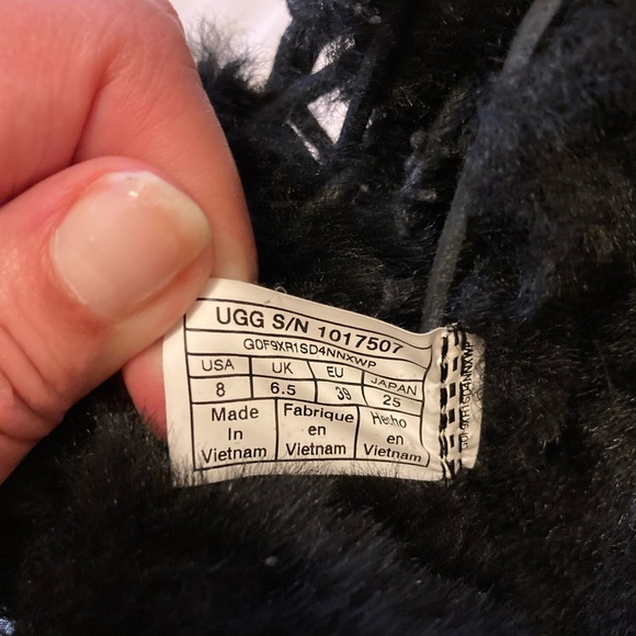 UGG Women’s Daney (1017507) Black Round Toe Lace-Up Ankle Snow Boots Size US 8 - Picture 5 of 6